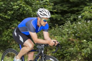 triathlete on triathlon bike